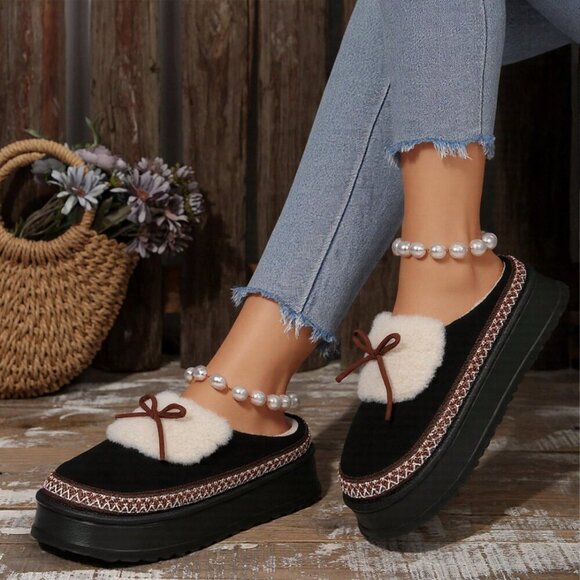 Black Casual Women's Thick Flat Suede Shearling Slippers - Picture 4 of 9